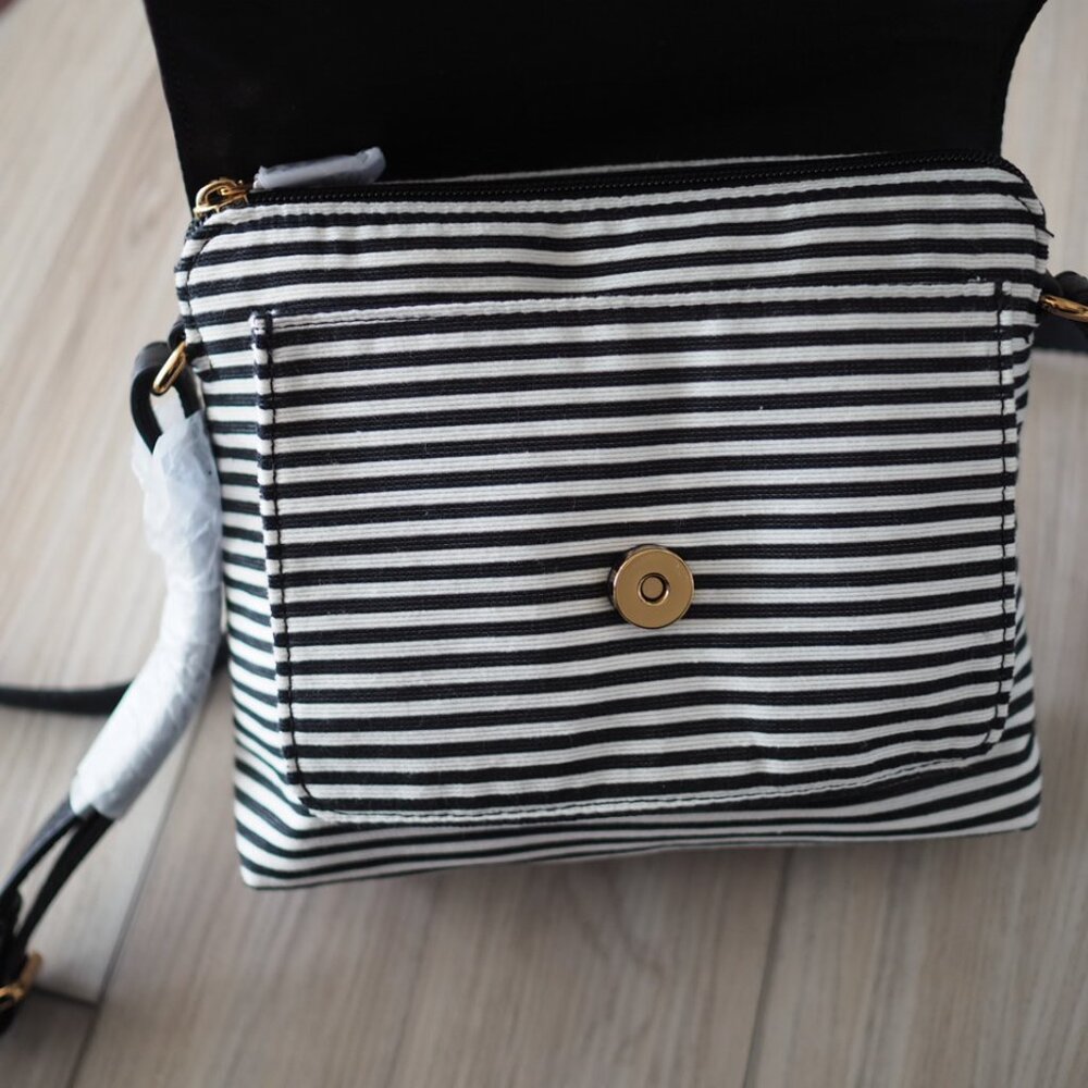 NWT FOSSIL Kinley Front Flap Pocket Crossbody Black White Striped Tan Leather - Picture 12 of 13